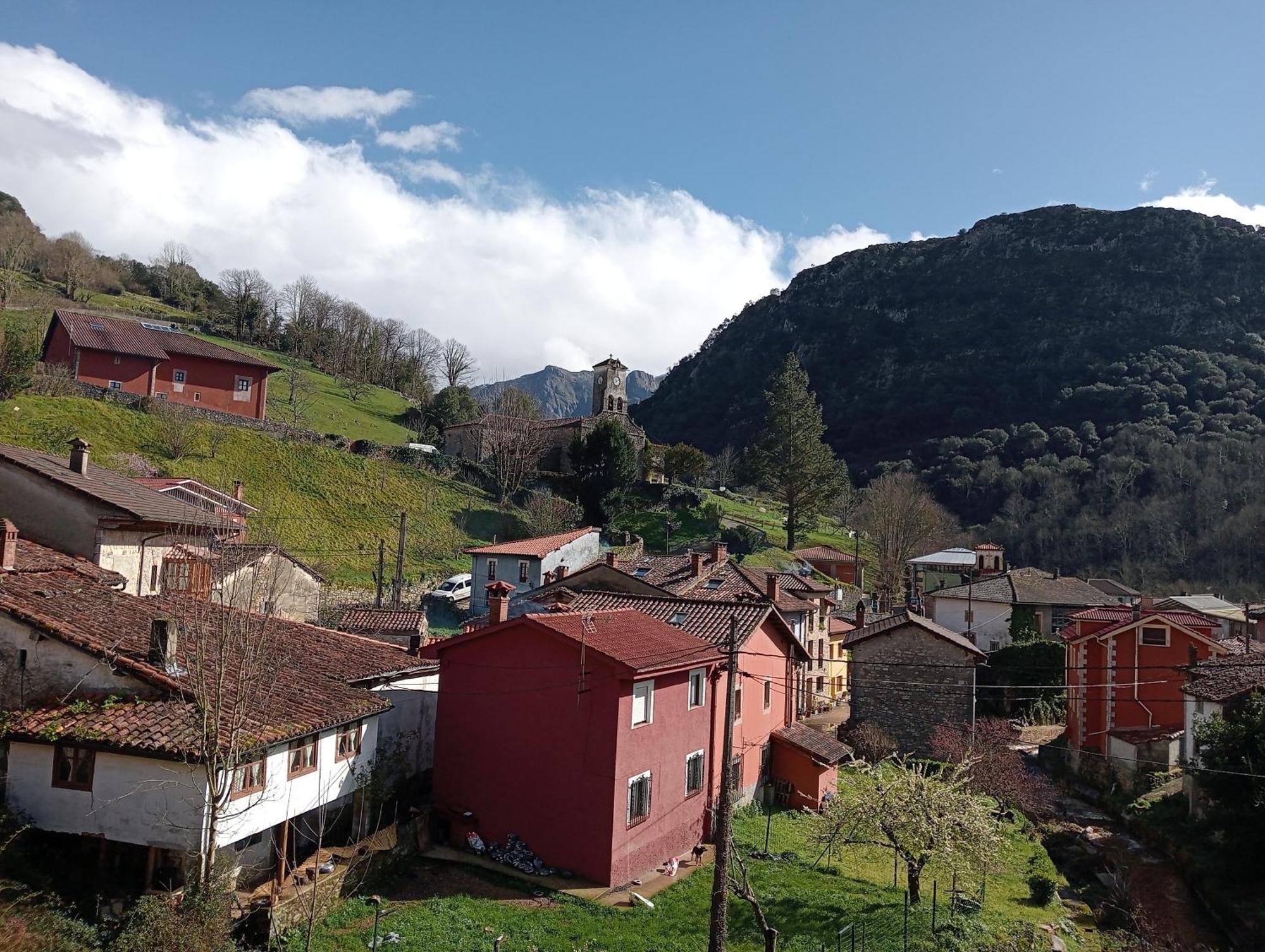 Appartamento Cabrales Sol Carrena de Cabrales Esterno foto